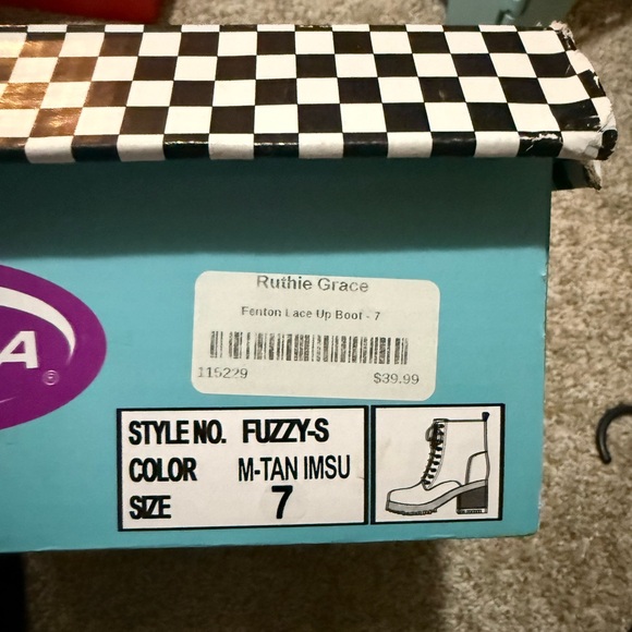 Heeled boots - boutique brand - Picture 2 of 2